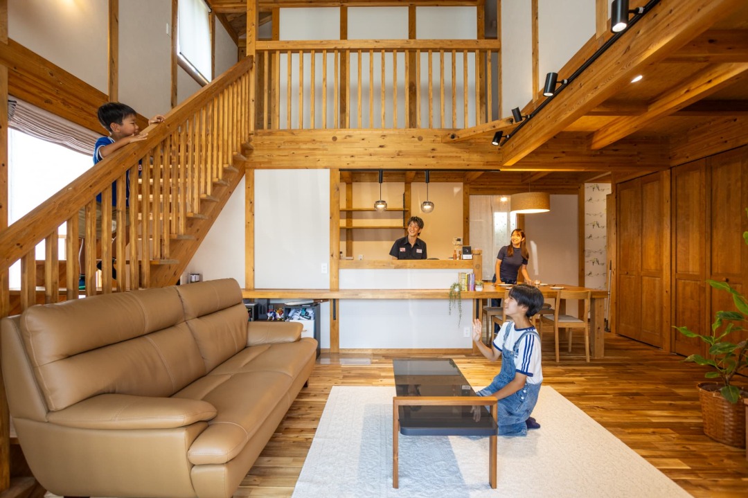 原住建の家づくり|吹き抜けのある暮らし 画像