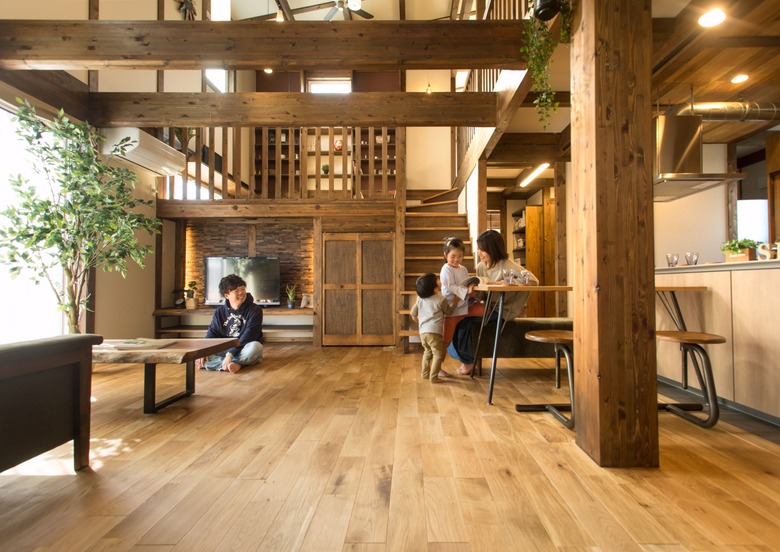 理想の空間をつくる木の色選び|天然系塗料の特徴と6色の違い 画像