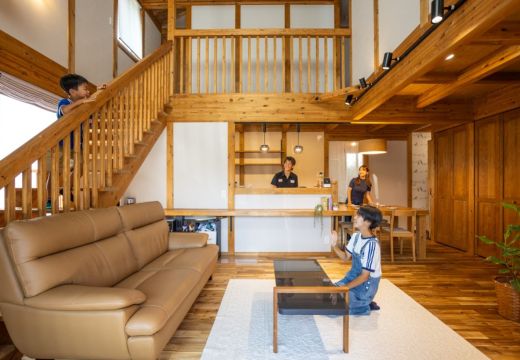 原住建の家づくり｜吹き抜けのある暮らし