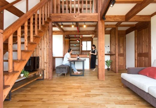 床で暮らしは変わる。原住建が無垢材にこだわるワケ